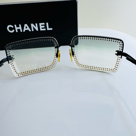 RARE🩵 Y2K Chanel rimless Light blue Swarovski sunglasses - Picture 7 of 13